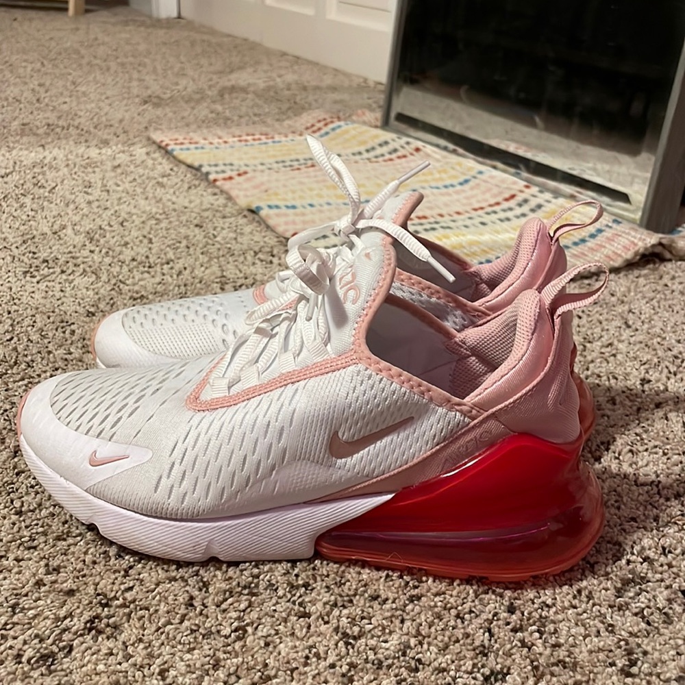 Nike Air Max 270s pink size women’s 8.5-9(Youth 7)